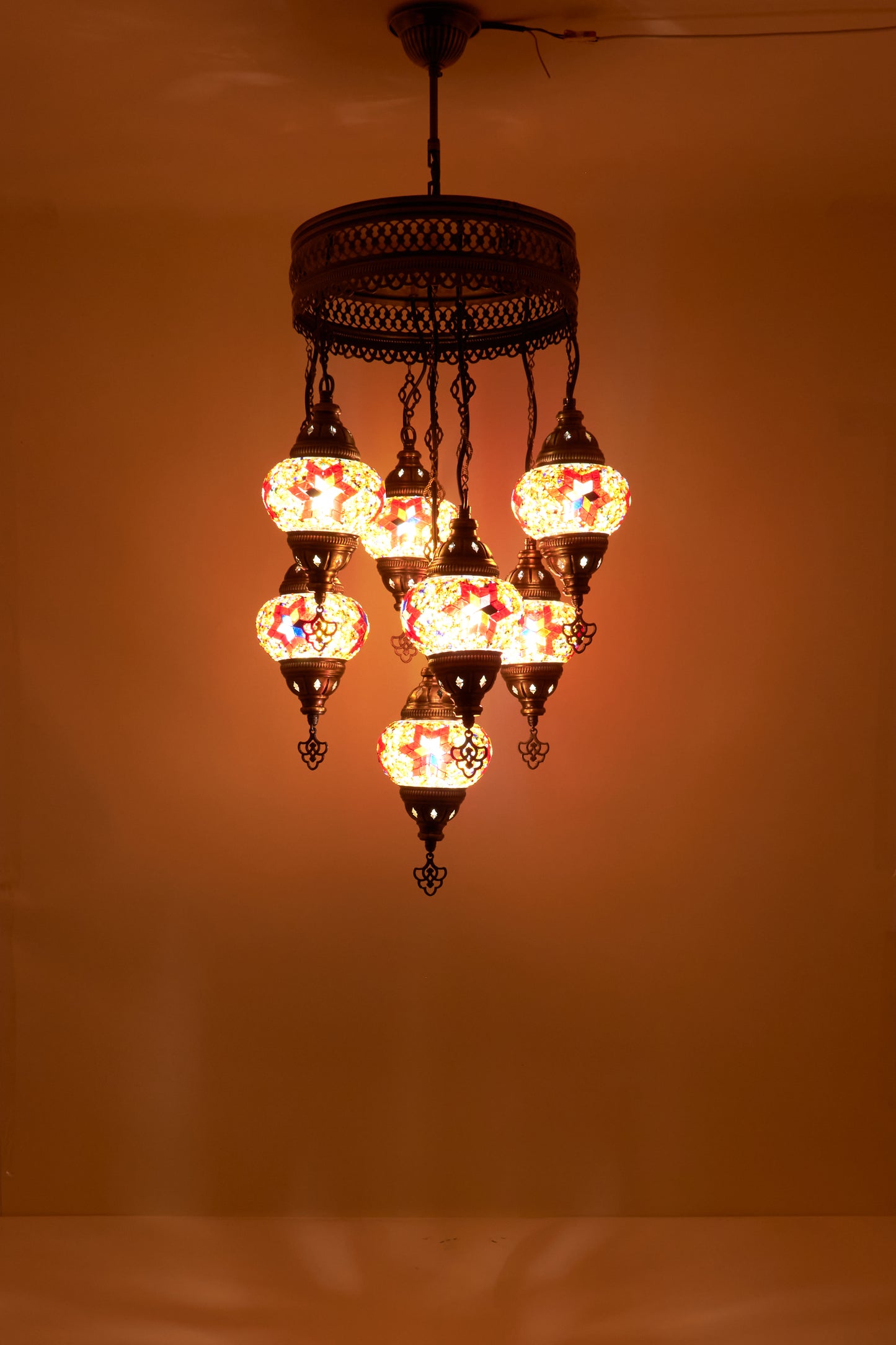 Mosaic Chandelier 7 Balls S – Ruby Bloom | Cluster