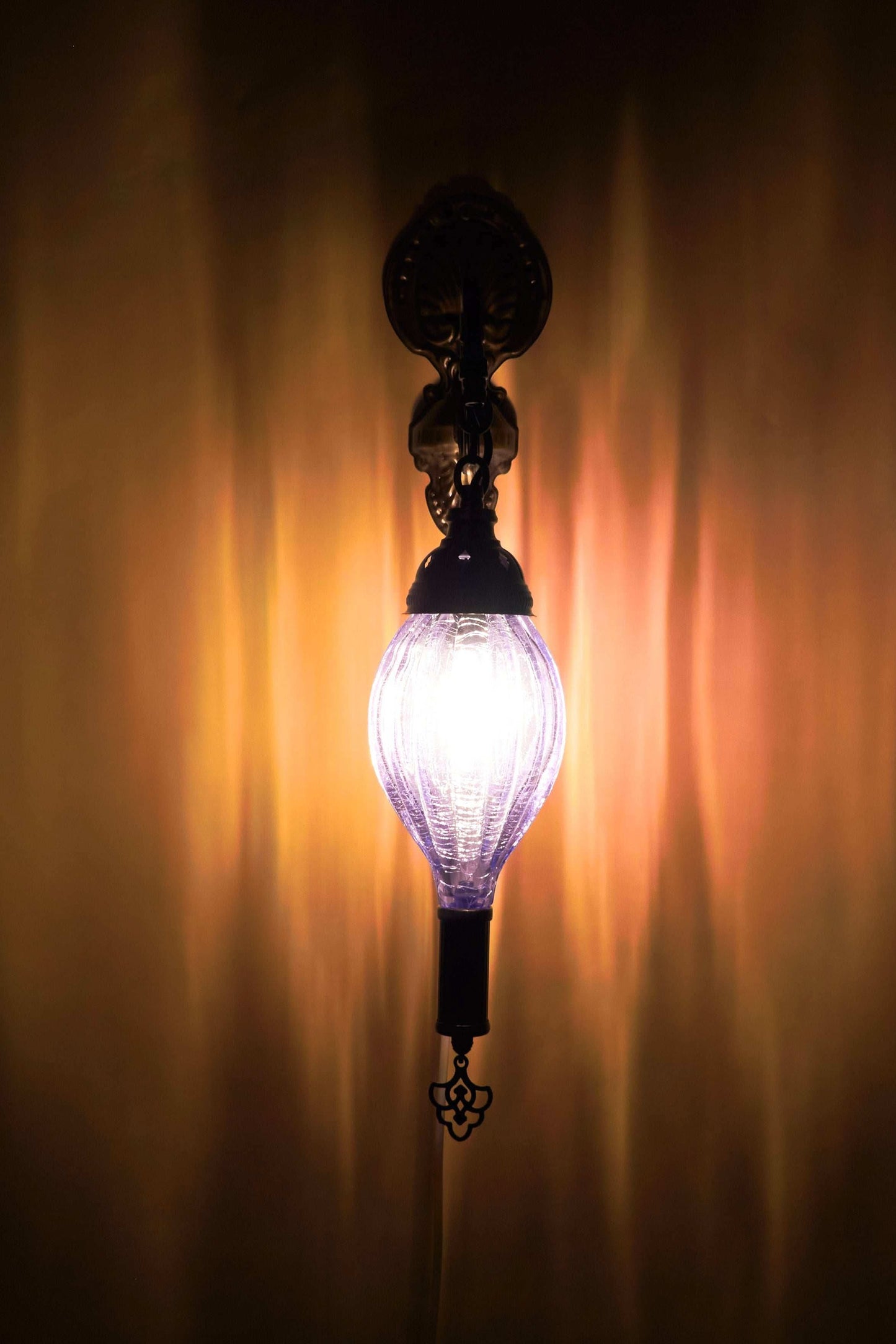 Wandlamp Mondgeblazen – Amethyst Glow