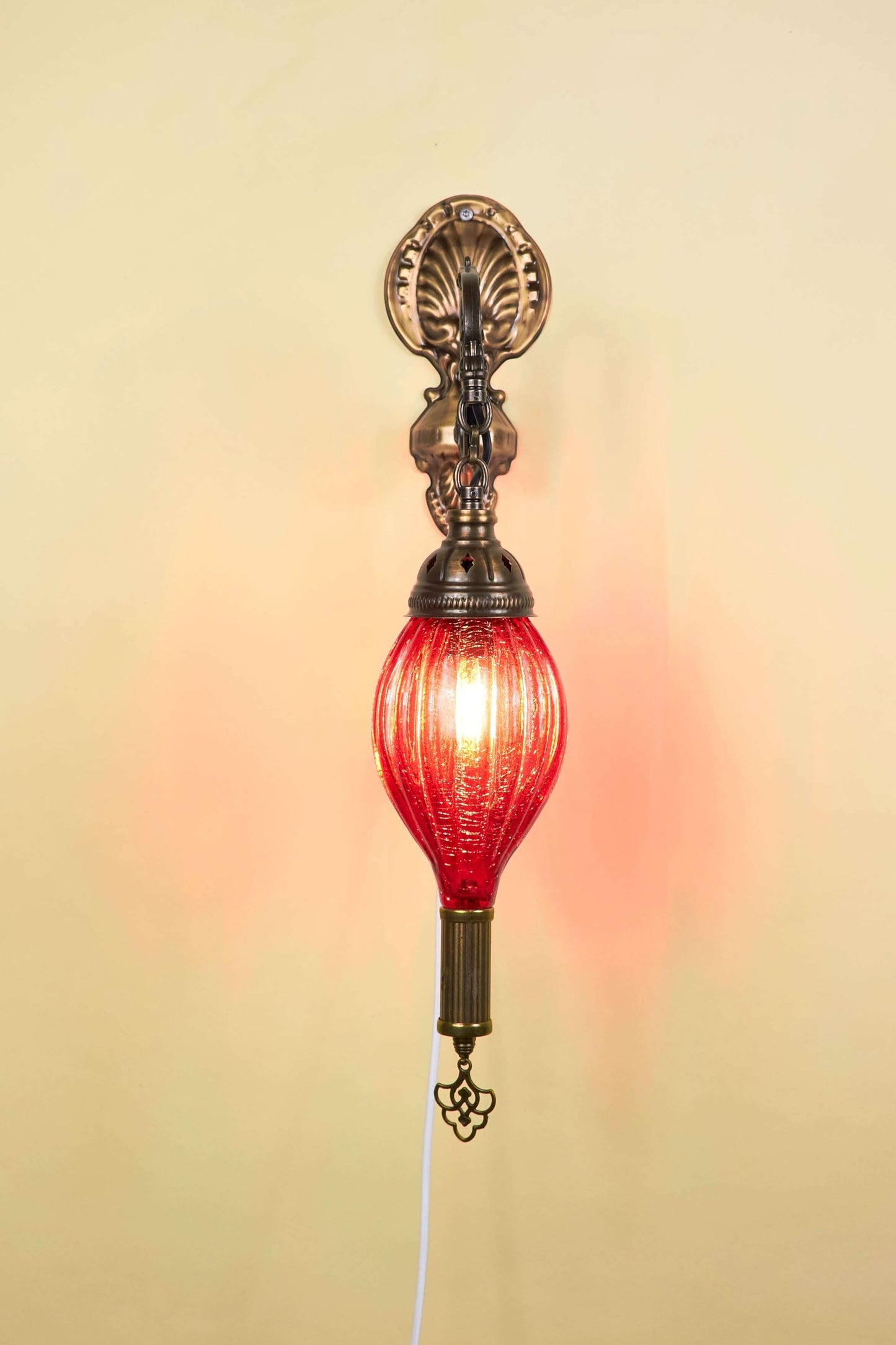 Wandlamp Mondgeblazen Glas – Ruby Flame