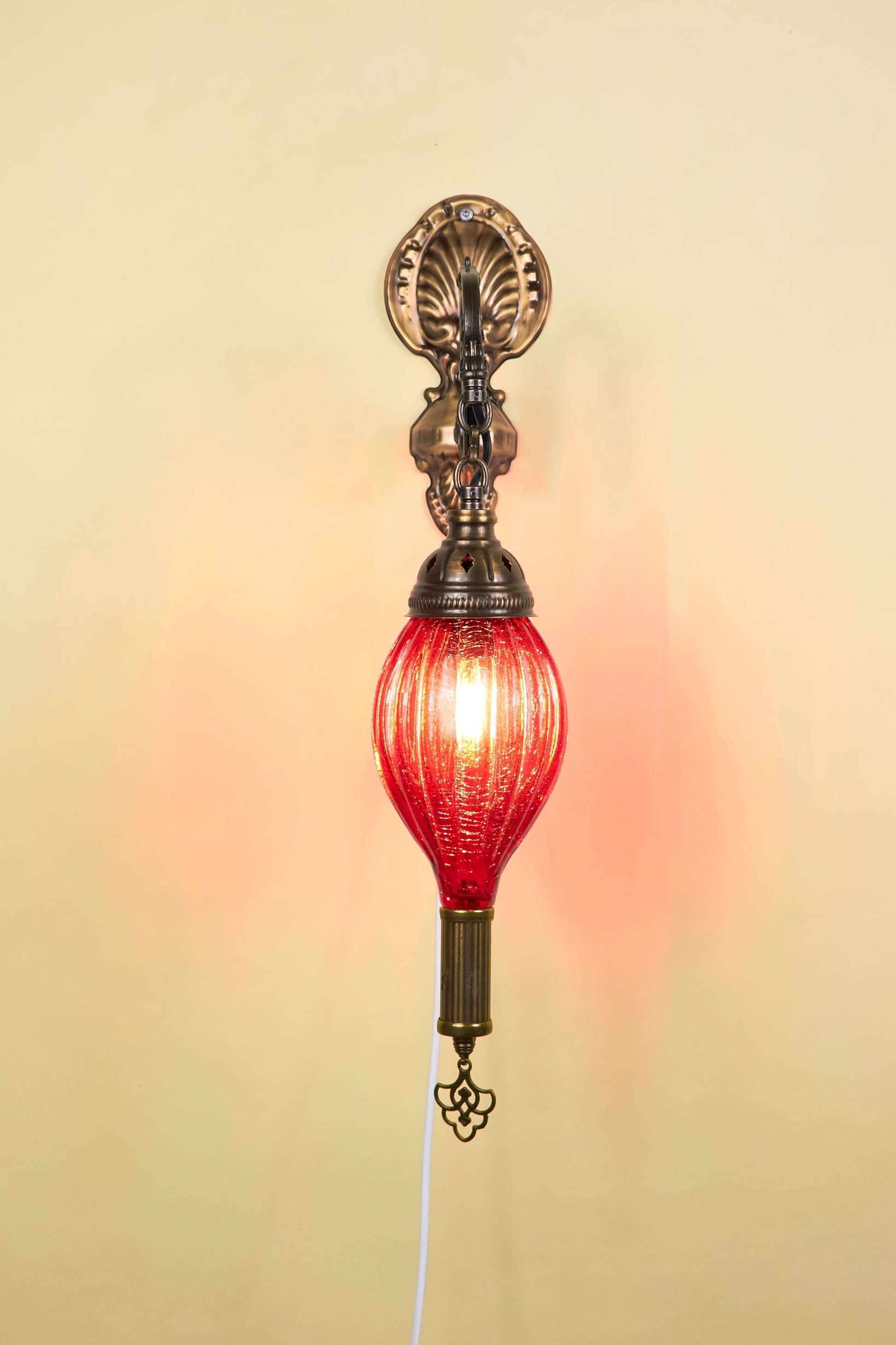 Wandlamp Mondgeblazen Glas – Ruby Flame